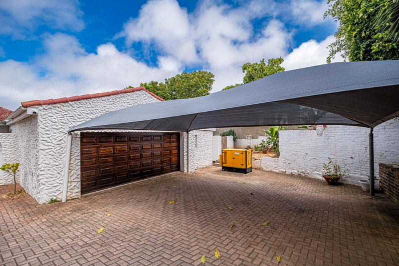 5 Bedroom Property for Sale in Linkside Eastern Cape